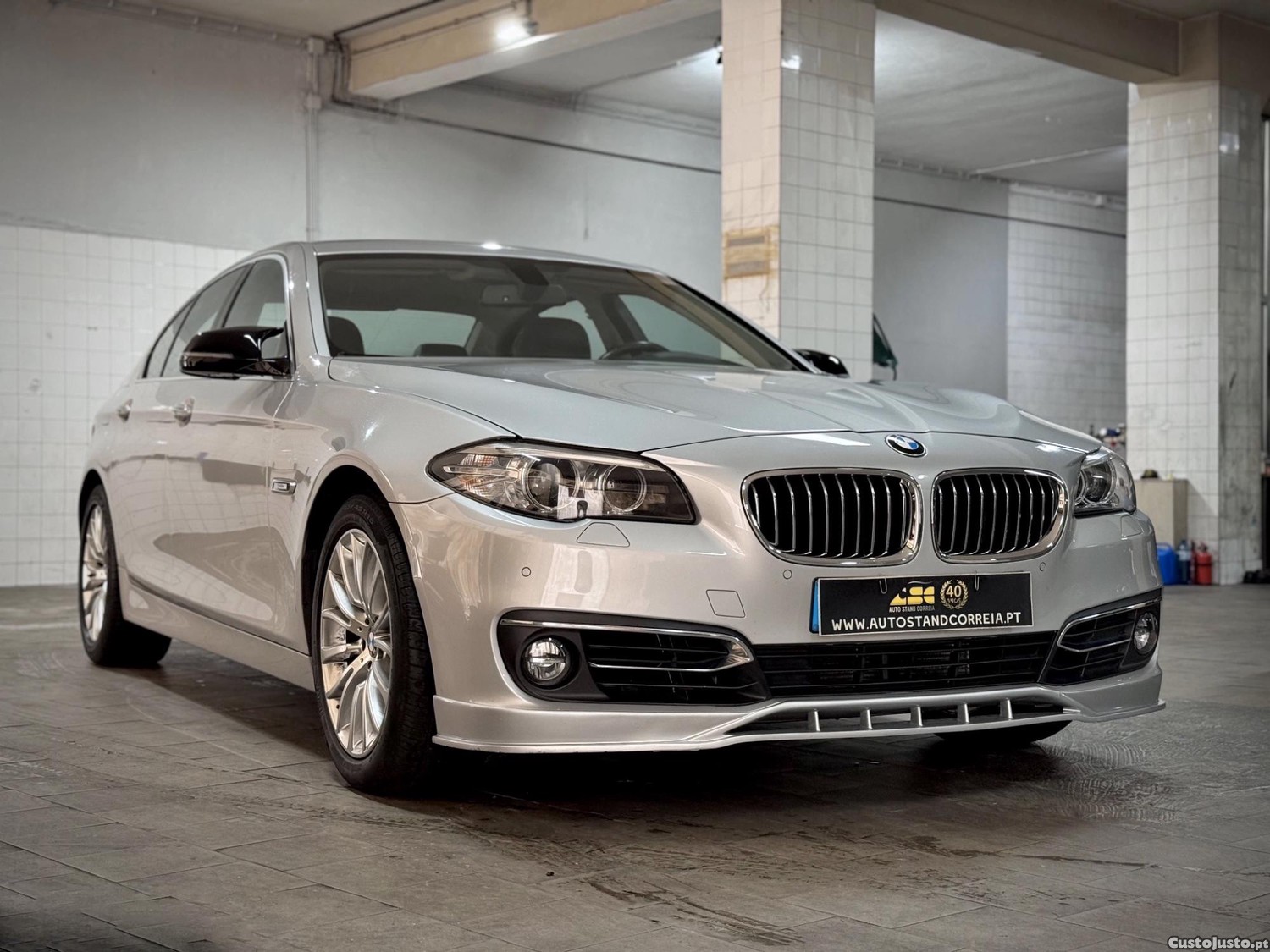 BMW 525 d Luxury LCi Auto Nacional — fotografia 10