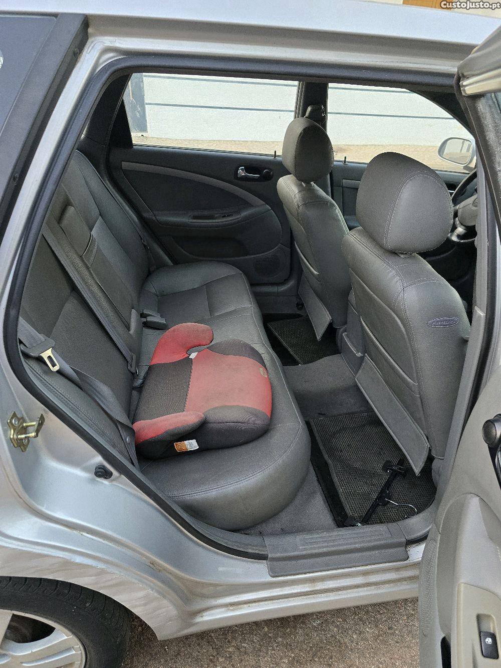 Chevrolet Nubira SW CDX — fotografia 5