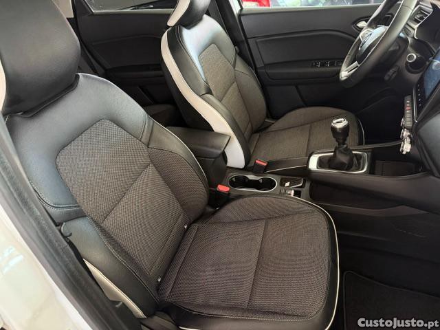 Renault Captur 1.0 TCE — fotografia 5