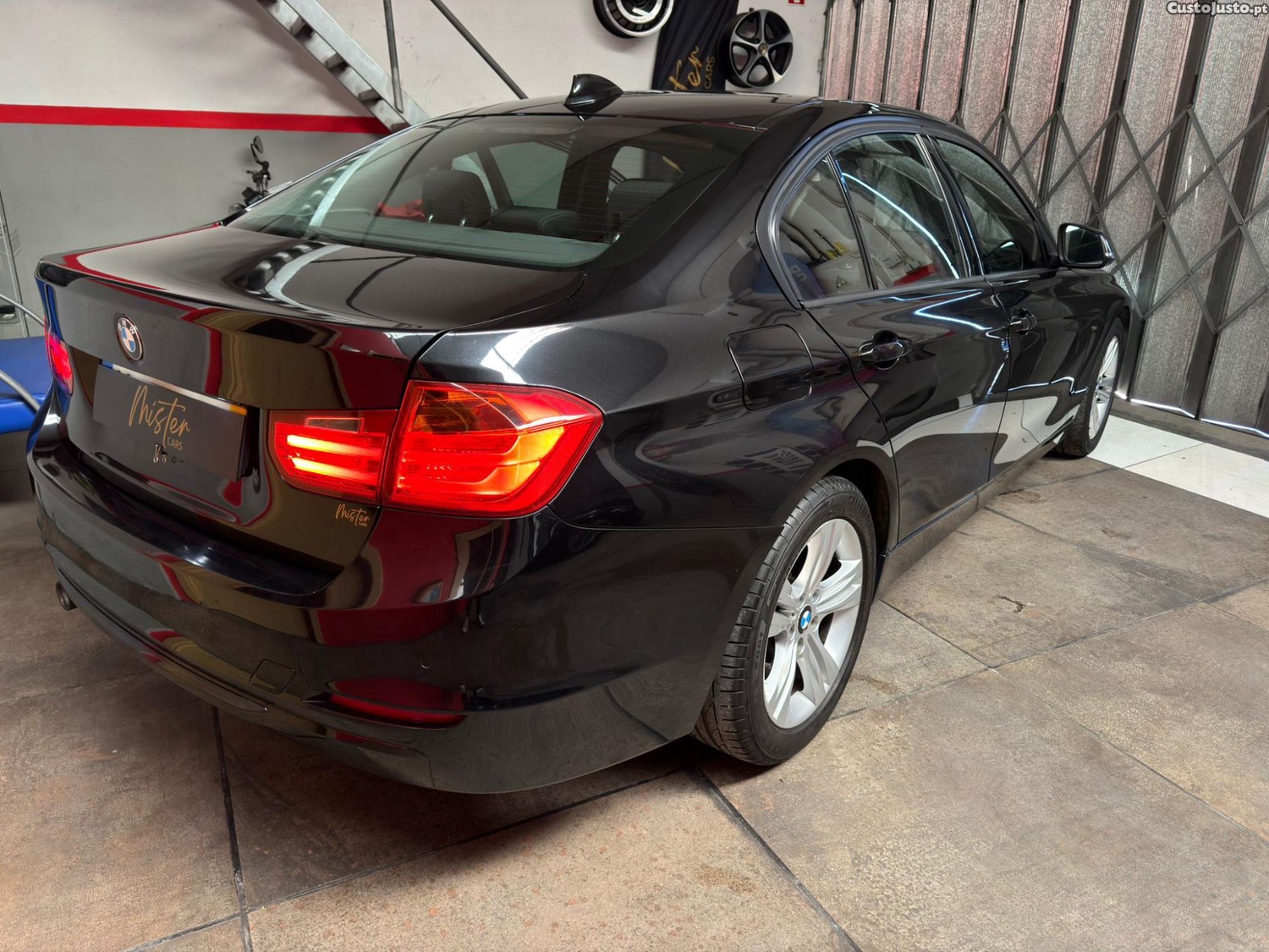 BMW 318 D F30 SPORT — fotografia 6