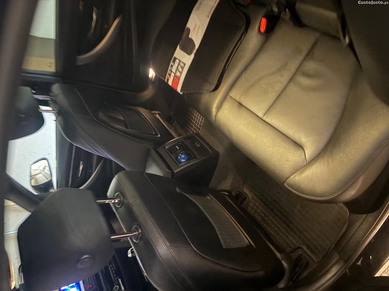 BMW 330 E Performance - 18 foto 4