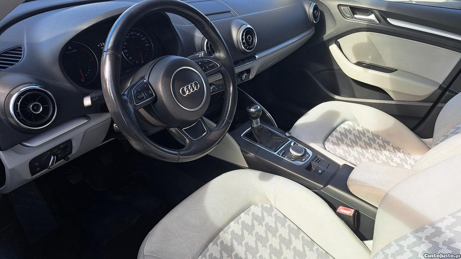 Audi A3 Sportback 1.6 TDI - 14 foto 4