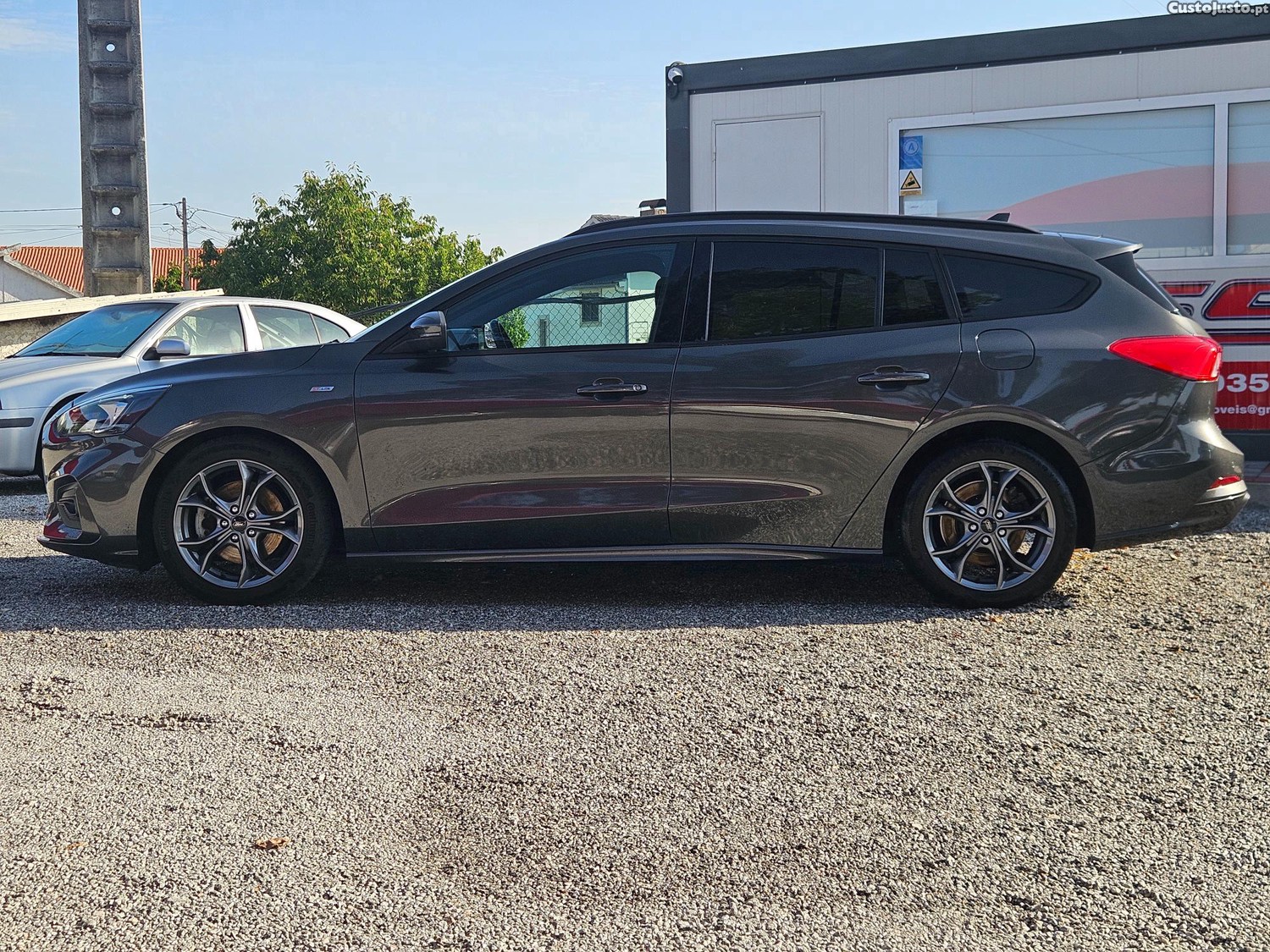 Ford Focus 1.0 ECOBOOST ST LINE GASOLINA — fotografia 10