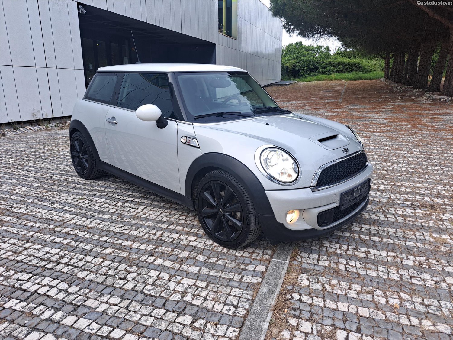 MINI Cooper SD 2.0 143 cv - MOTOR BMW. — fotografia 11