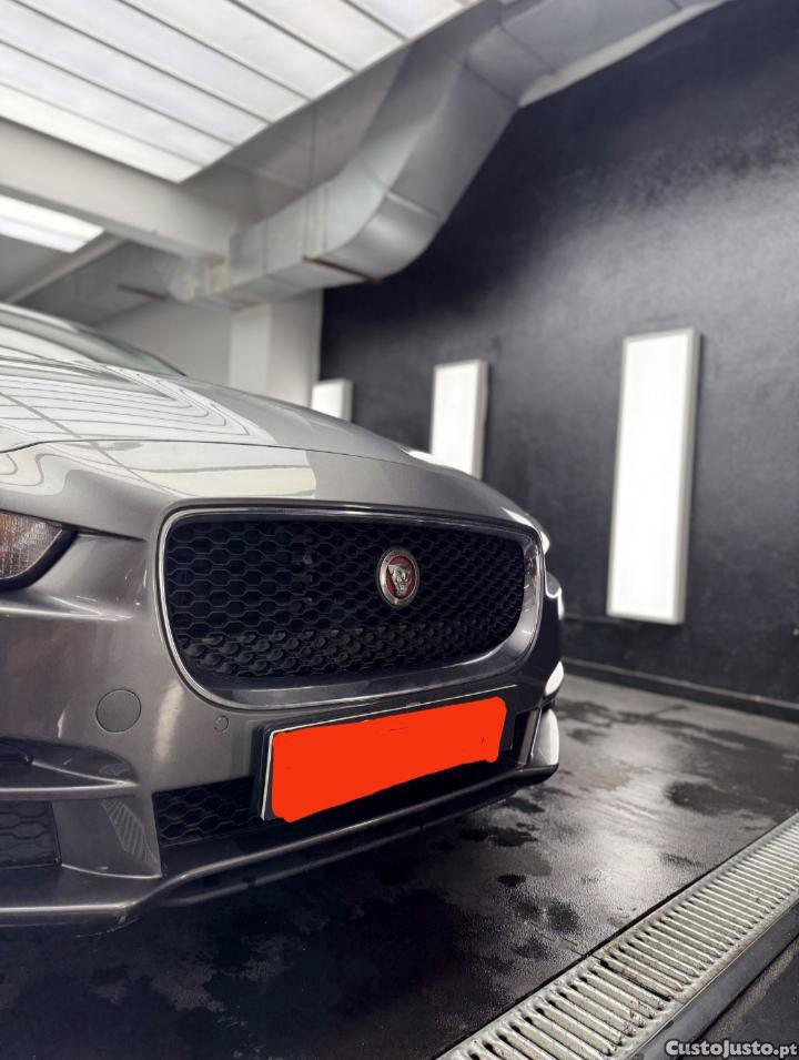 Jaguar XE Prestige — fotografia 8