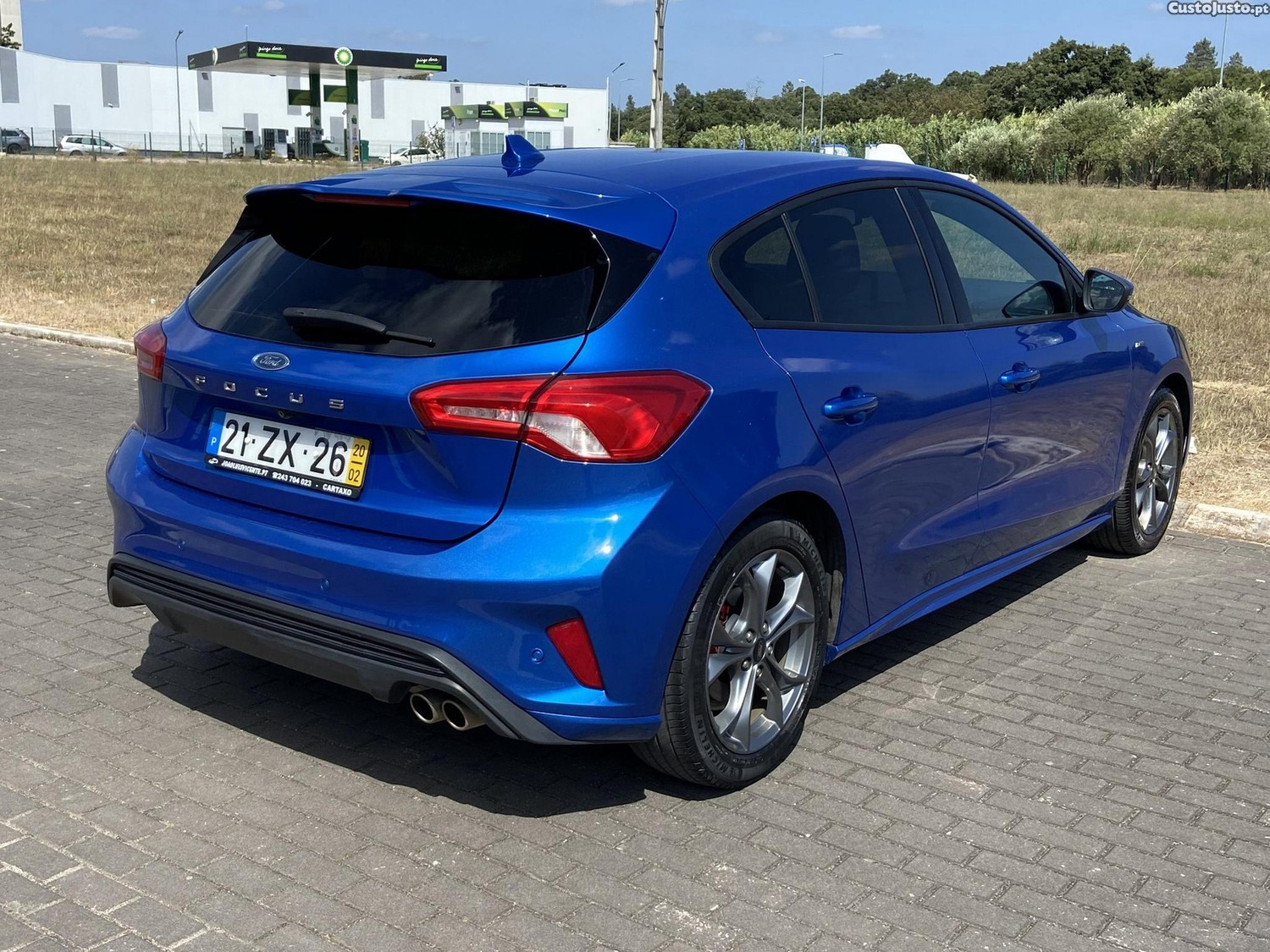 Ford Focus 1.0 EcoBoost ST-Line — fotografia 15