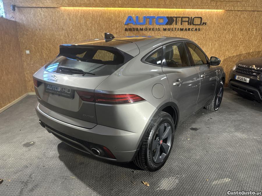 Jaguar E-Pace 2.0 i4D SE — fotografia 20