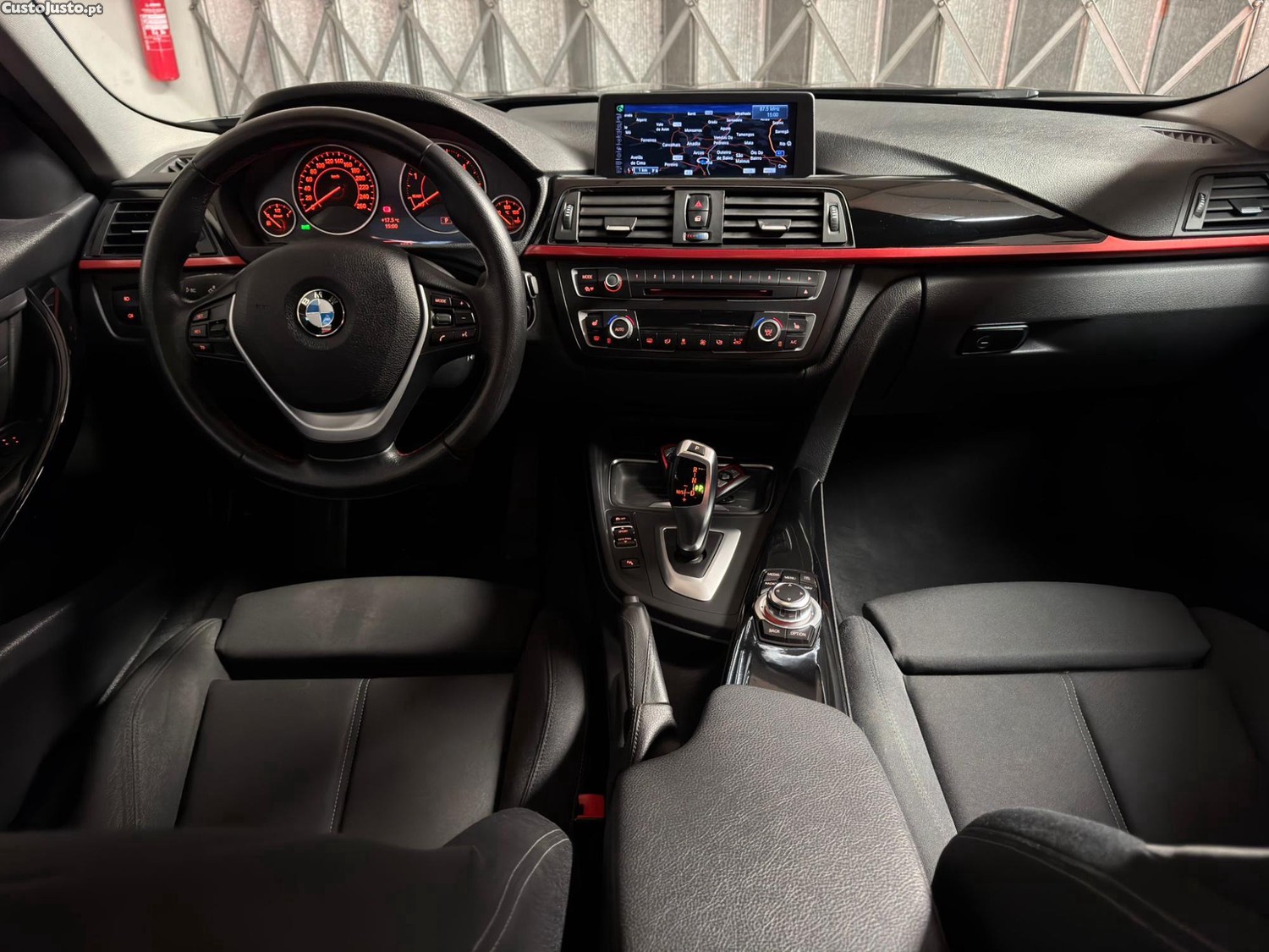 BMW 318 D F30 SPORT — fotografia 4