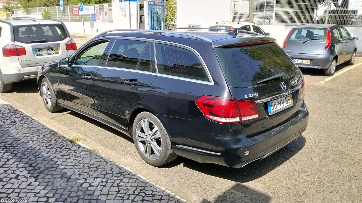 Mercedes-Benz E 220 Blueficience — fotografia 3