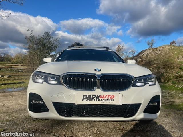 BMW 320 d Touring Pack M Auto — fotografia 18