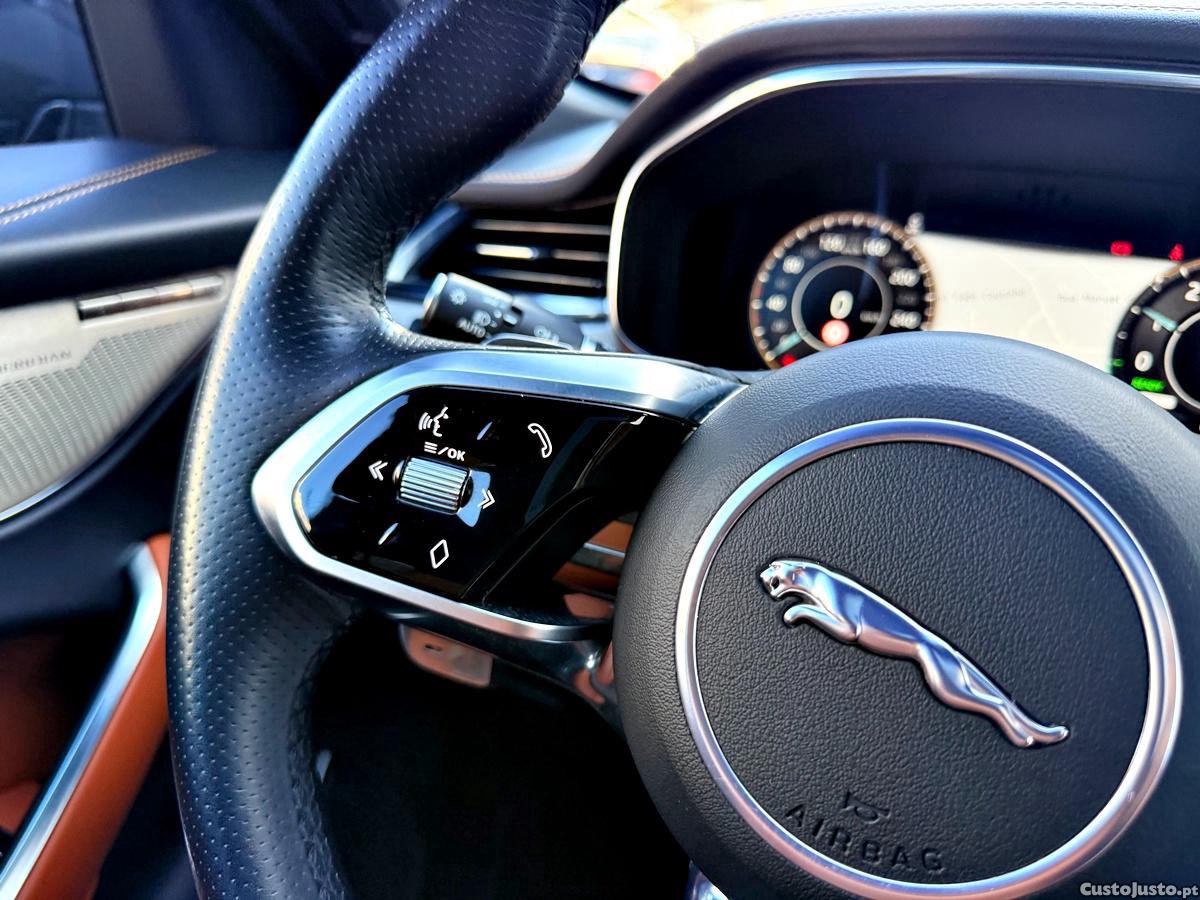 Jaguar F-Pace P400e R-Dynamic — fotografia 47