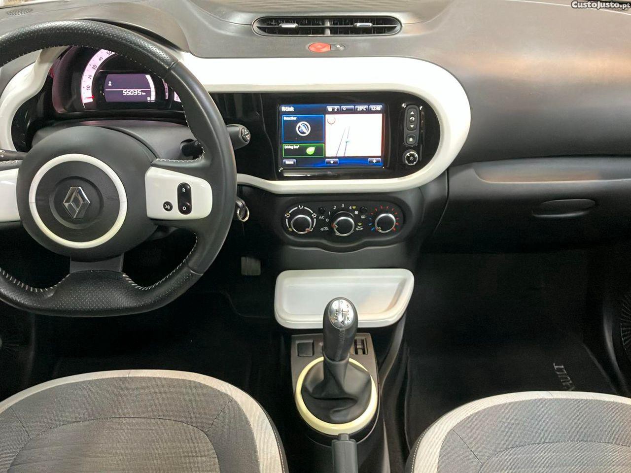 Renault Twingo 1.0 SCe Dynamique — fotografia 14