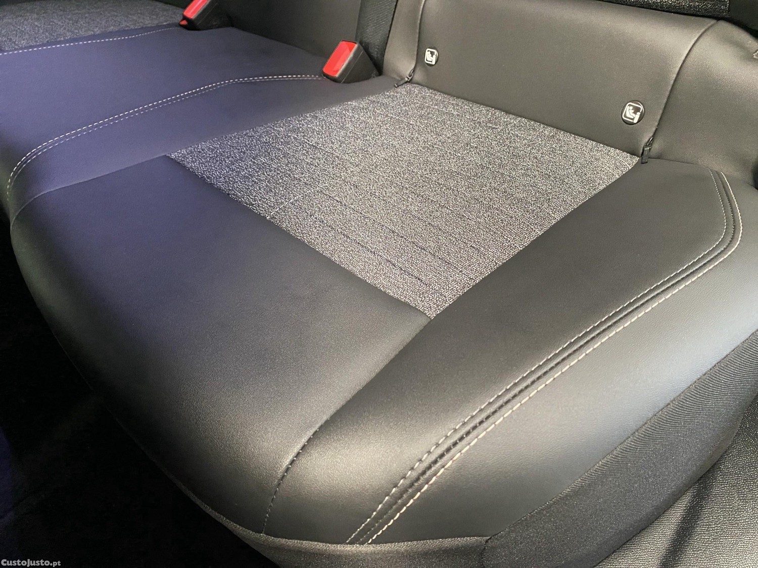 Peugeot 3008 1.2 Hybrid Allure e-DCS6 — fotografia 4