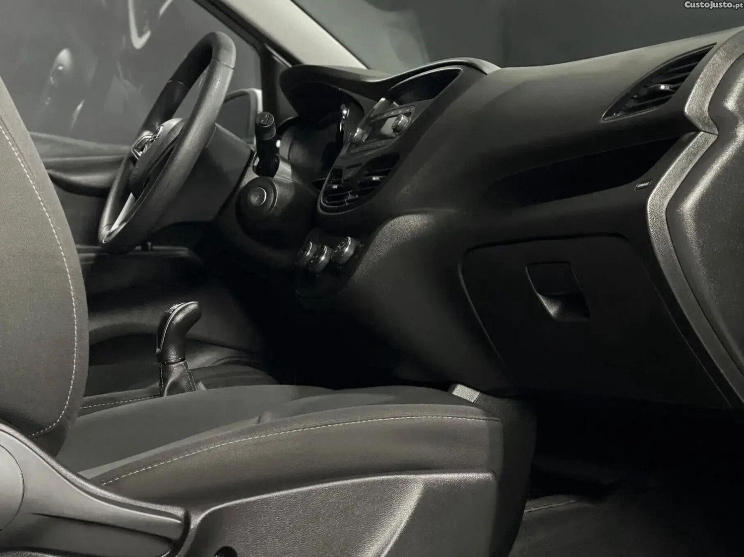 Opel Karl 1.0 — fotografia 10