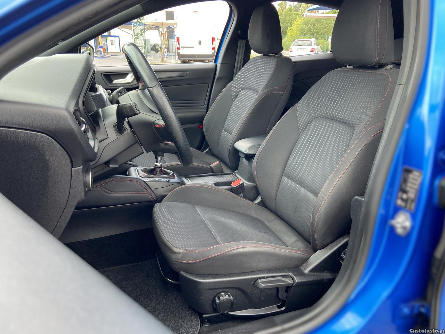 Ford Focus 1.0 EcoBoost ST-Line — fotografia 7