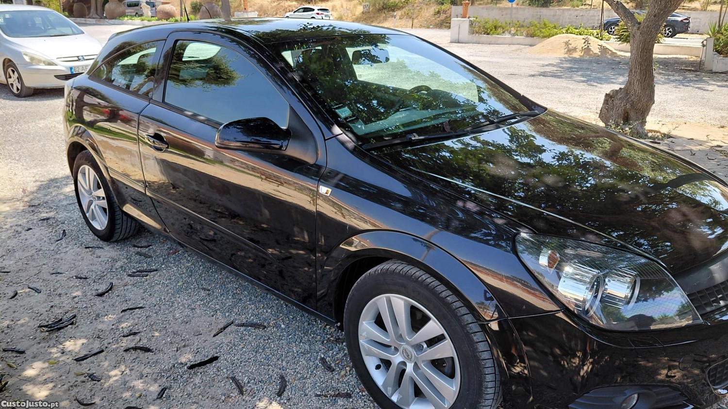 Opel Astra Gtc — fotografia 9