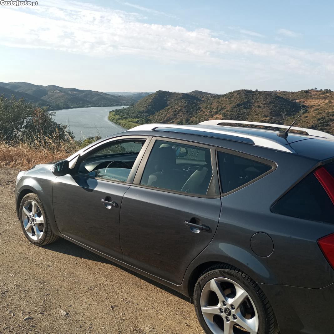 Kia Ceed 1.6 - 12 foto 2