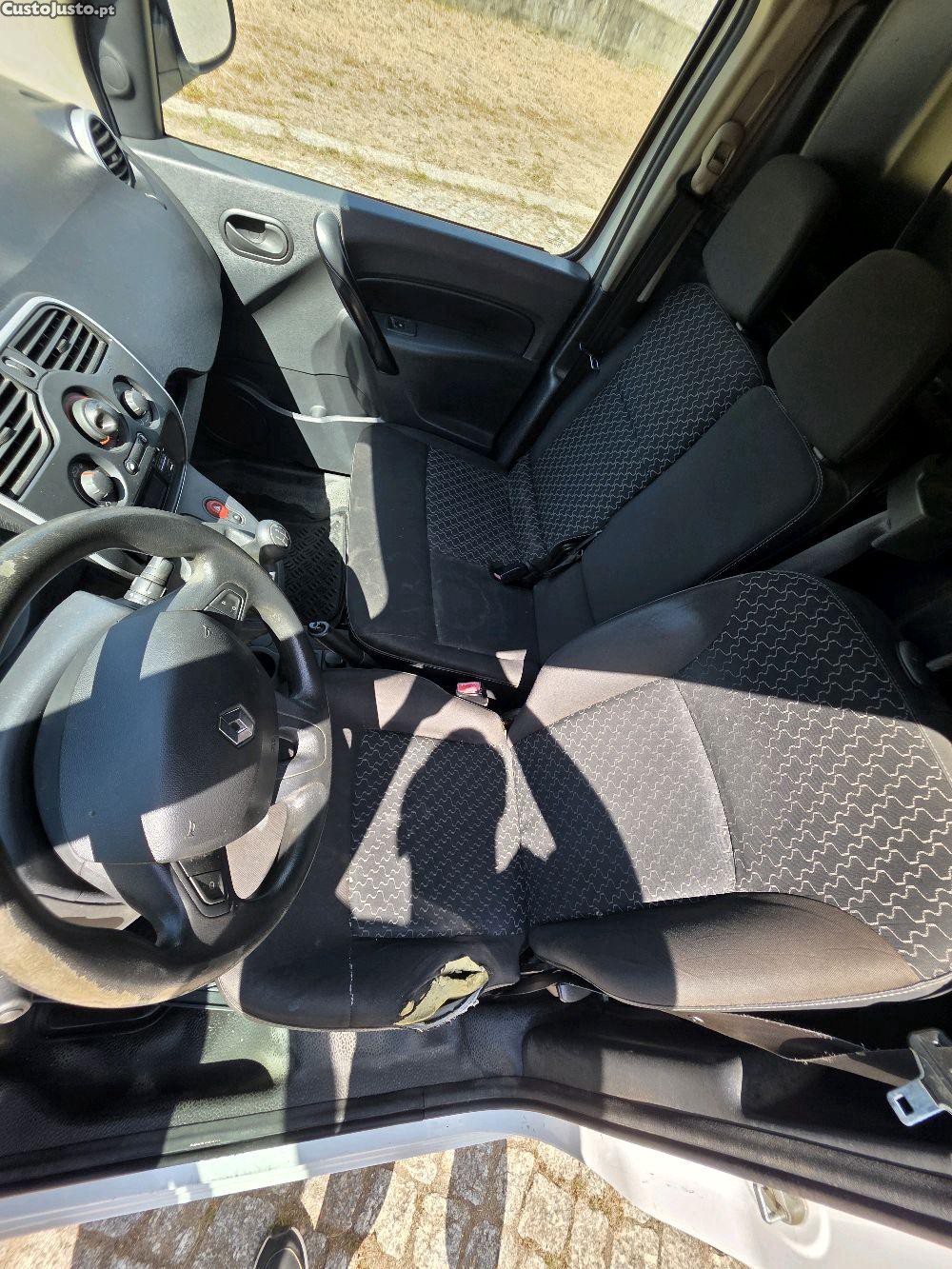 Renault Kangoo 1.5 90cv — fotografia 2