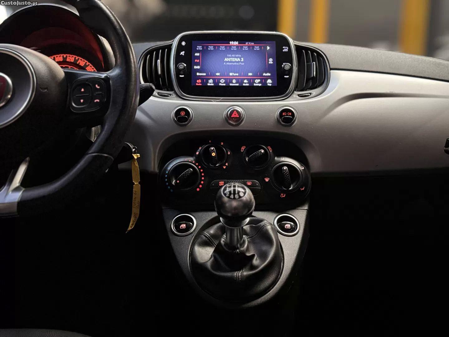 Fiat 500C 1.0 hybrid connect — fotografia 13