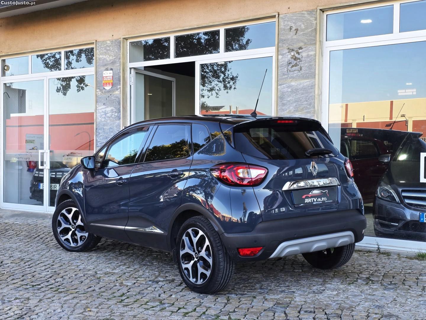 Renault Captur 0.9 TCE Exclusive — fotografia 13