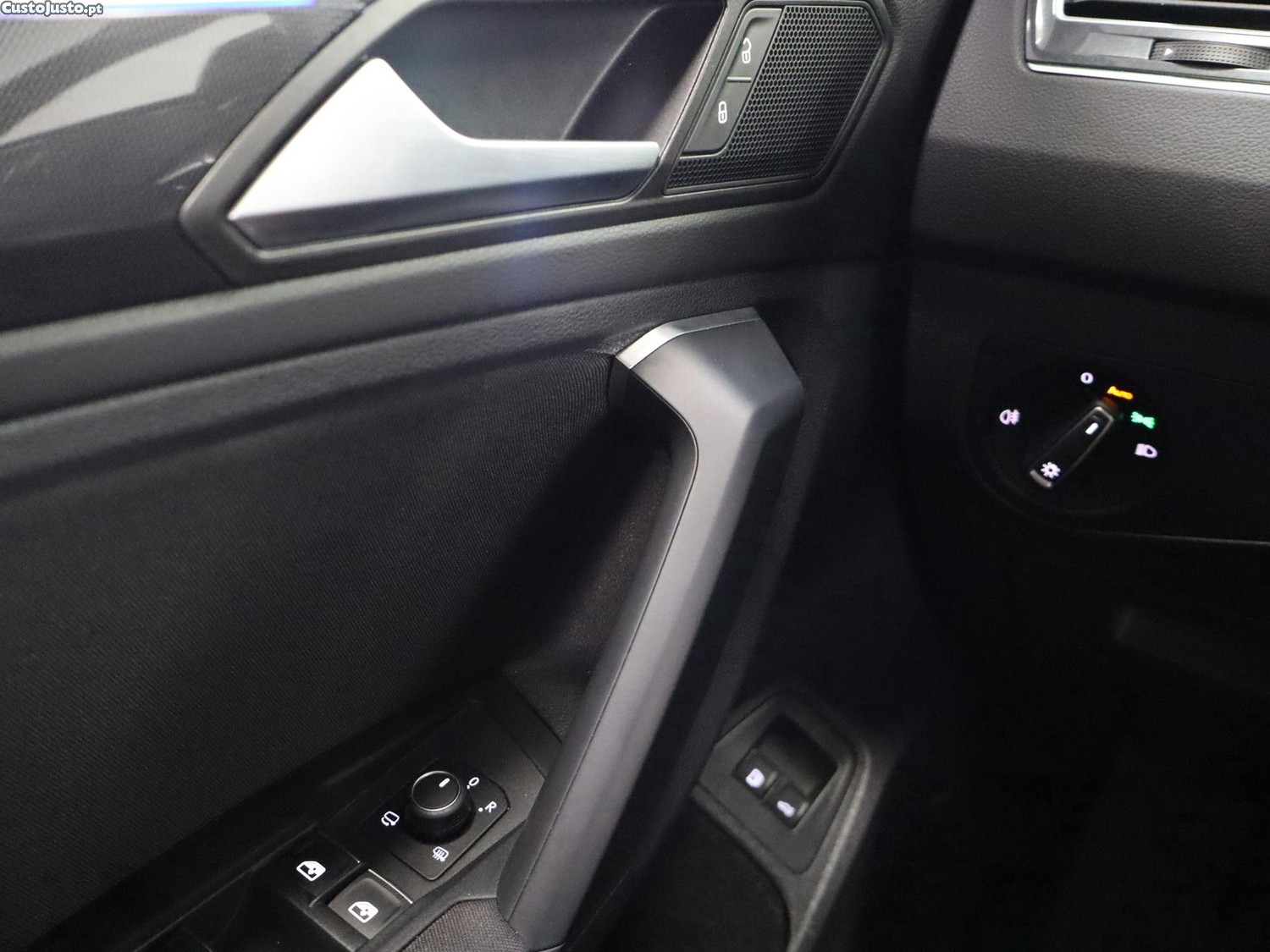 Volkswagen Tiguan 1.4 TSI eHybrid Life DSG — fotografia 11