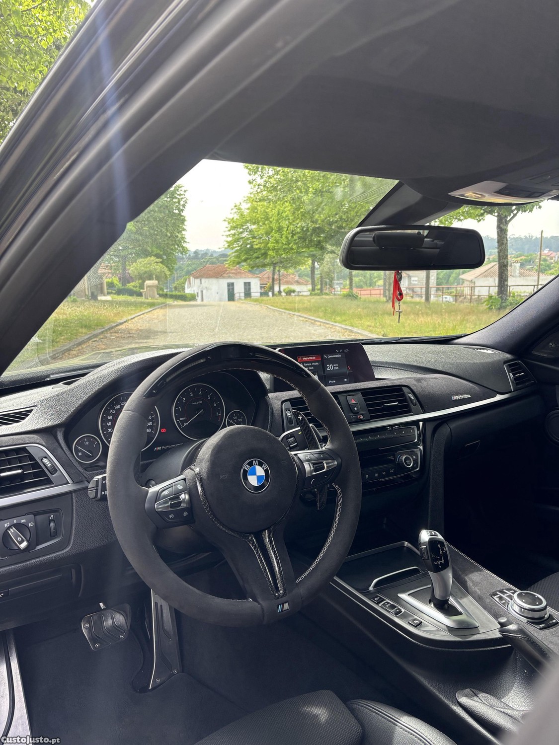 BMW 330 Pack M — fotografia 2