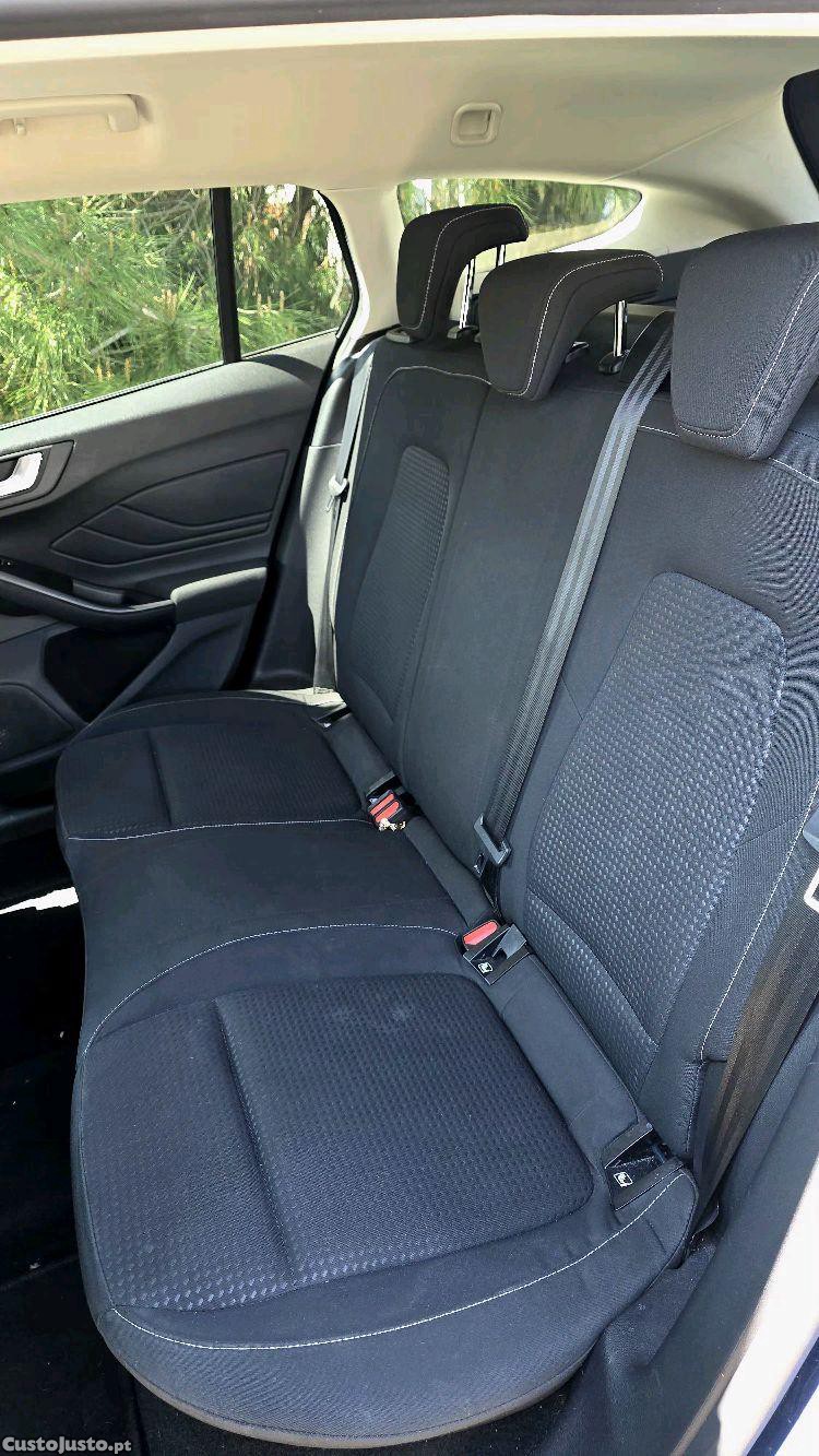 Ford Focus sw 1.5 tdci titanium — fotografia 2