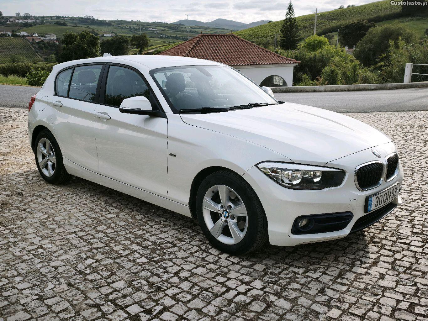 BMW 116 D Sport Line Efficient Dynamics — fotografia 11