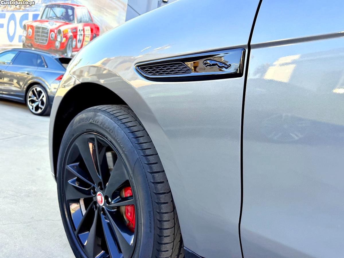 Jaguar F-Pace P400e R-Dynamic — fotografia 7