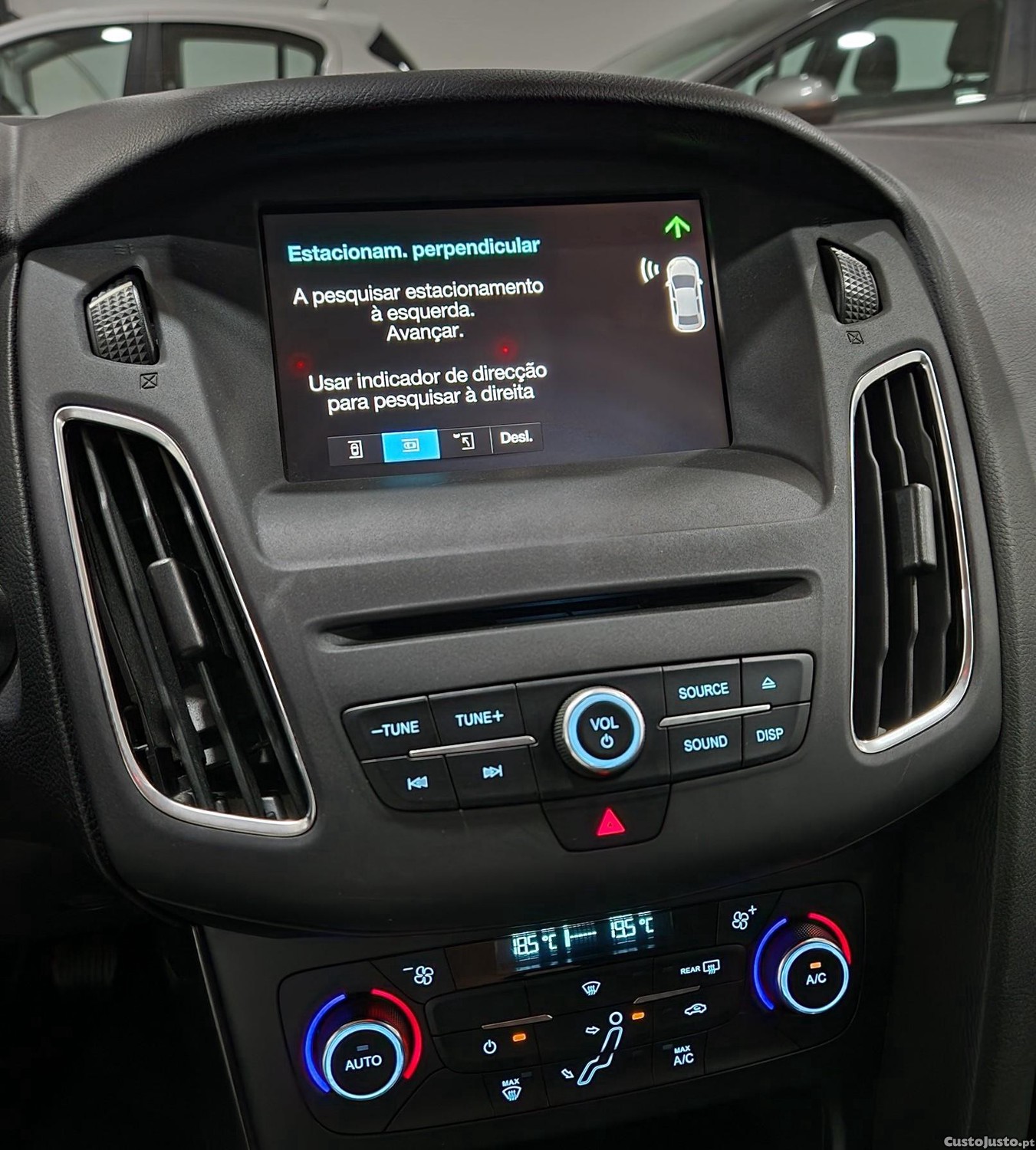 Ford Focus SW 1.5TDCi Titanium 120cv — fotografia 4