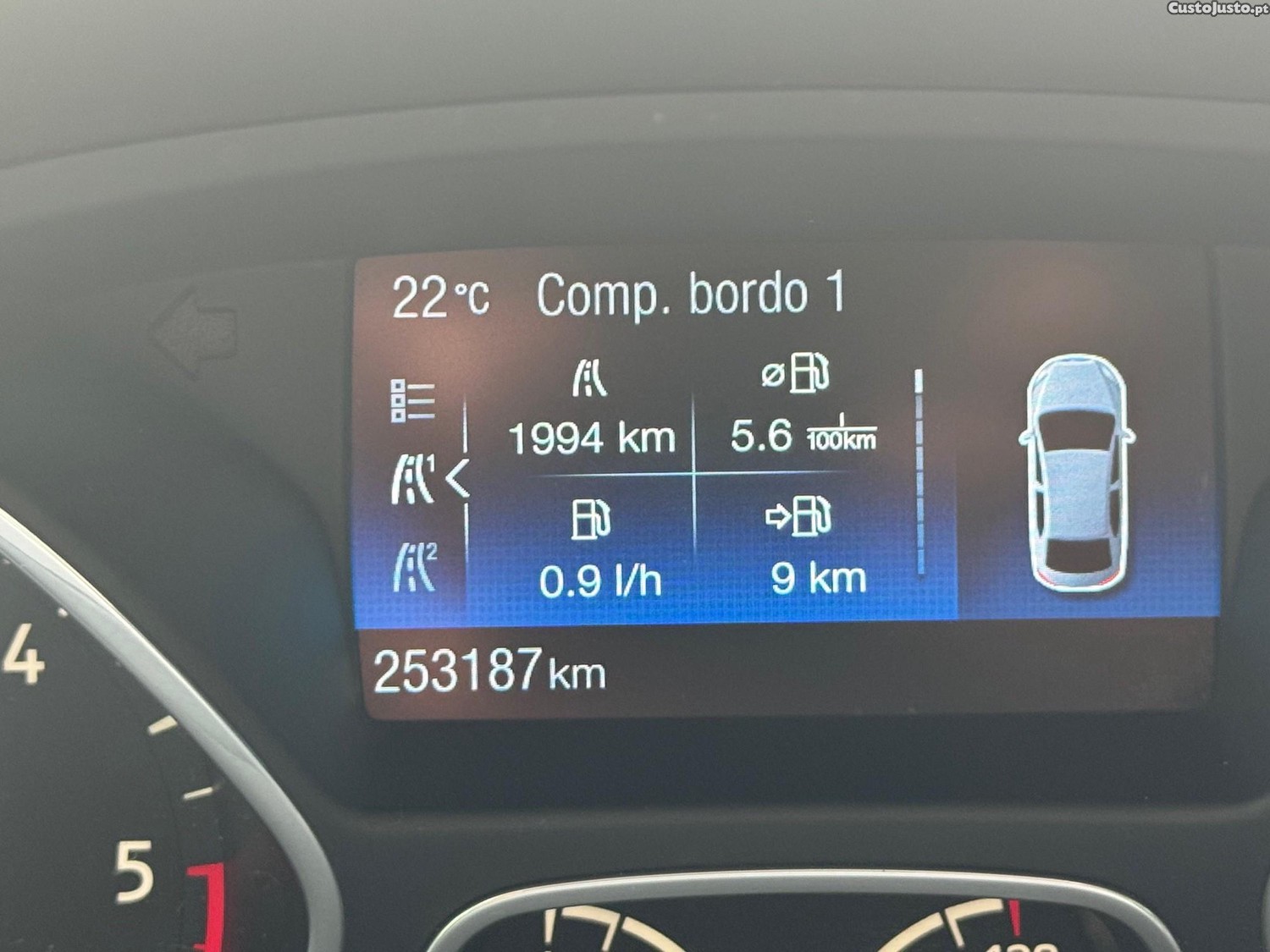 Ford Focus SW 1.5 EcoBlue S&S TITANIUM — fotografia 4