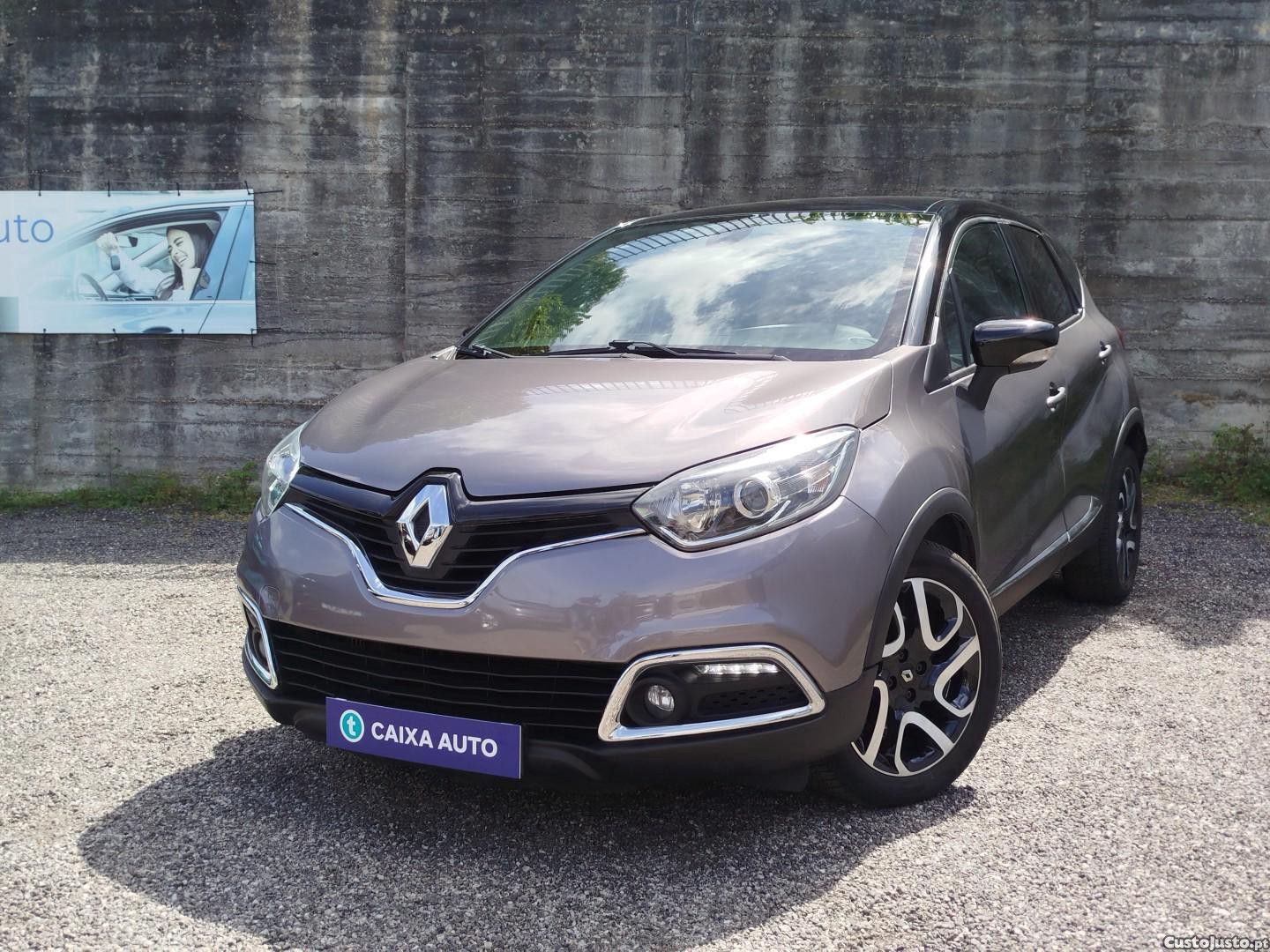 Renault Captur TCe 120 EDC Dynamique — fotografia 15