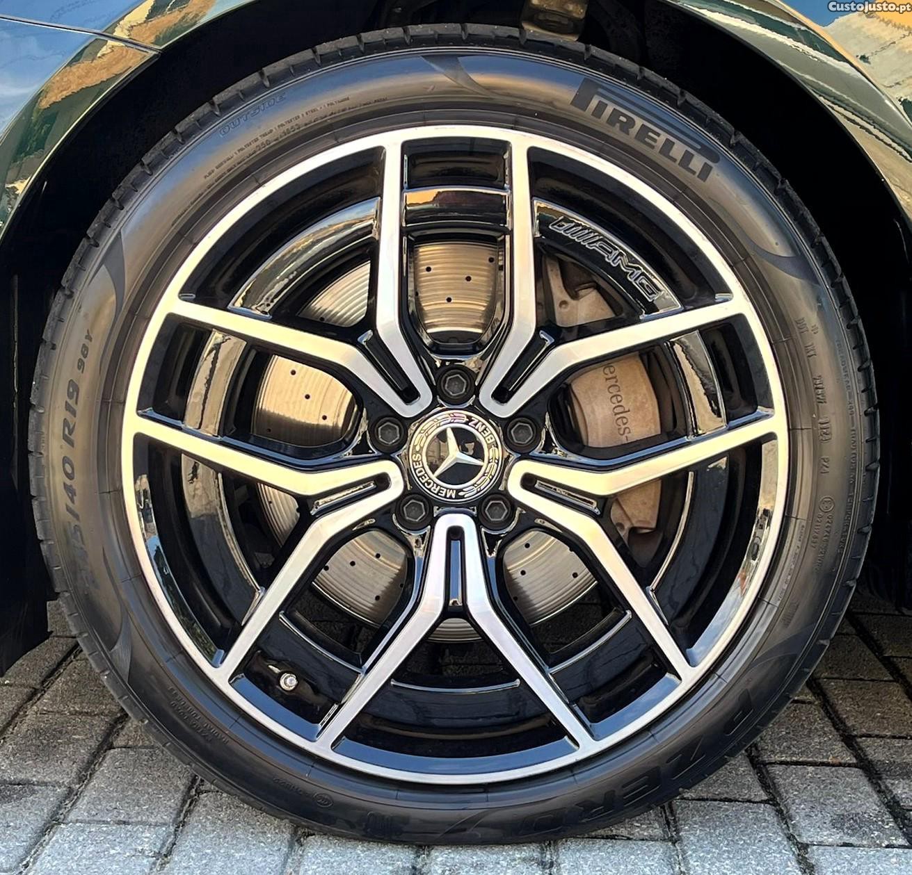 Mercedes-Benz E 300 d AMG Line 4Matic — fotografia 8