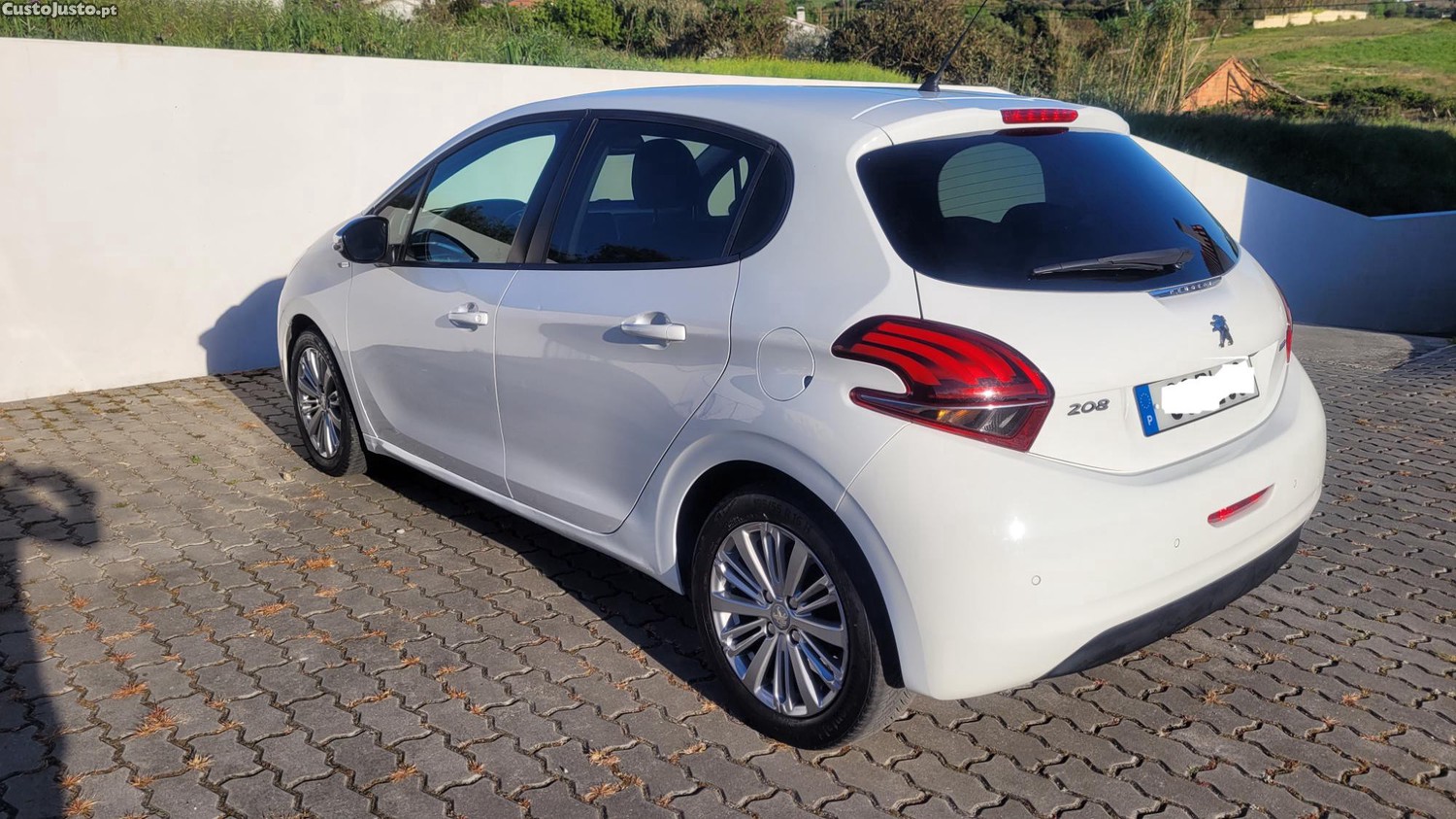 Peugeot 208 1.2 VTI 82 CV 83697KM — fotografia 3