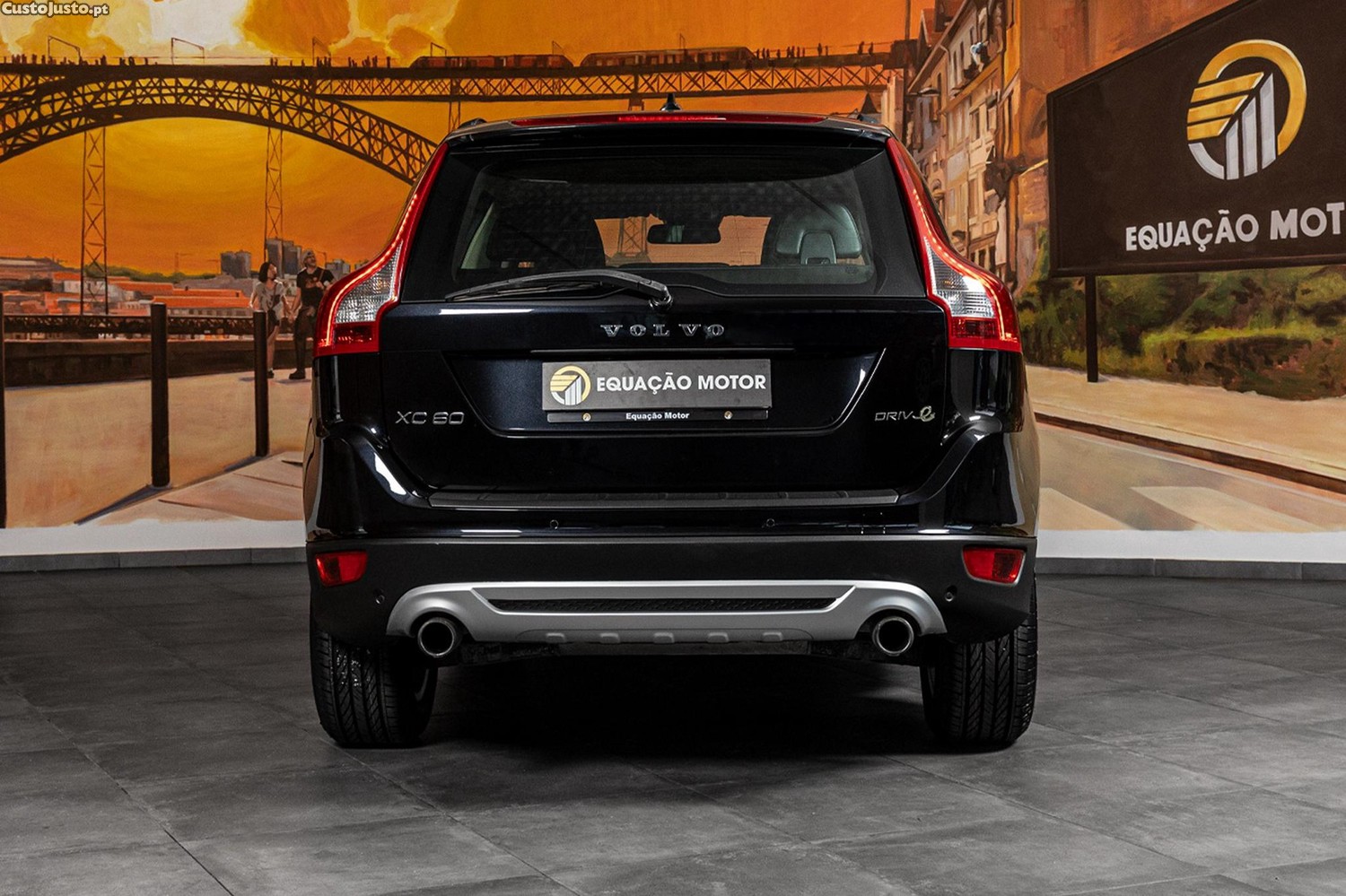 Volvo XC 60 2.0 D3 Drive R-Design — fotografia 21
