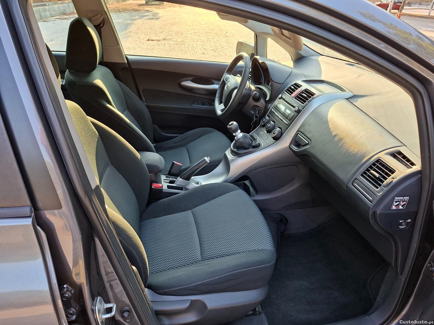 Toyota Auris 1.4D-4D Impecável — fotografia 5