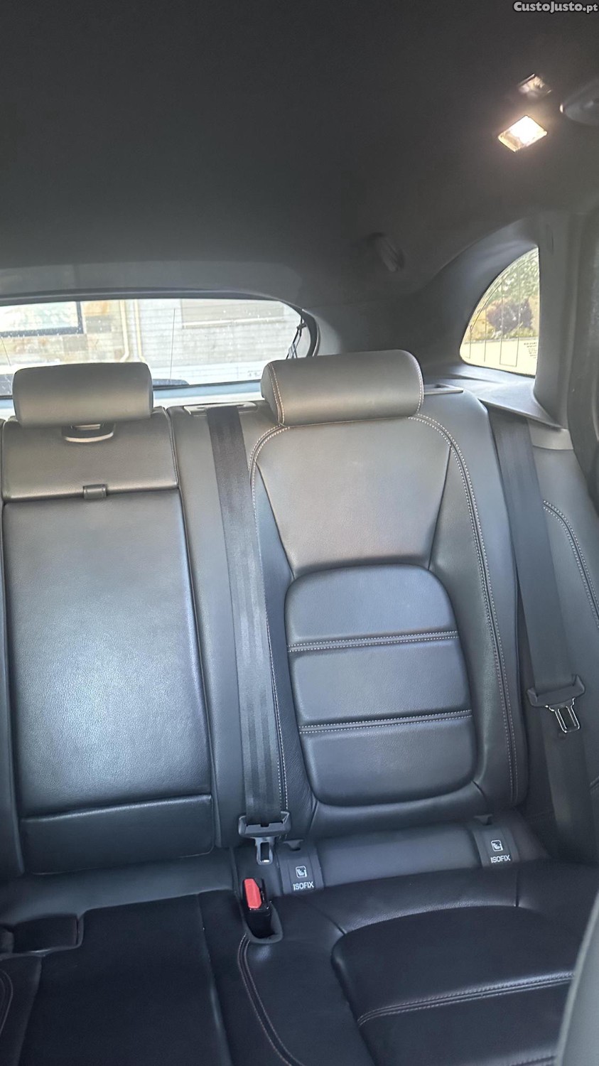 Jaguar F-Pace 20d AWD Aut. Prestige — fotografia 5