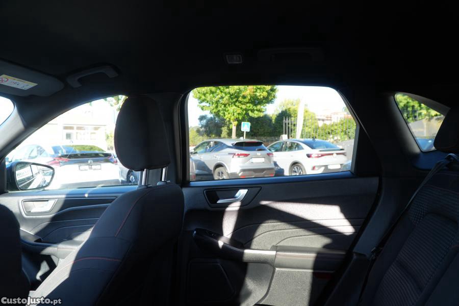 Ford Kuga 1.5 EcoBoost ST-Line — fotografia 7
