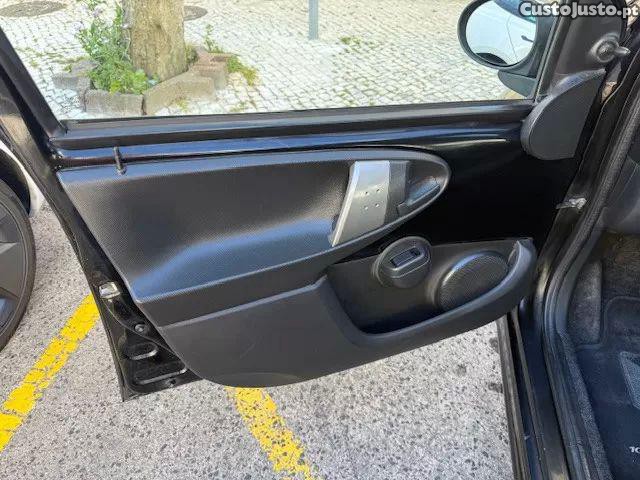 Peugeot 107 1.0 access — fotografia 6