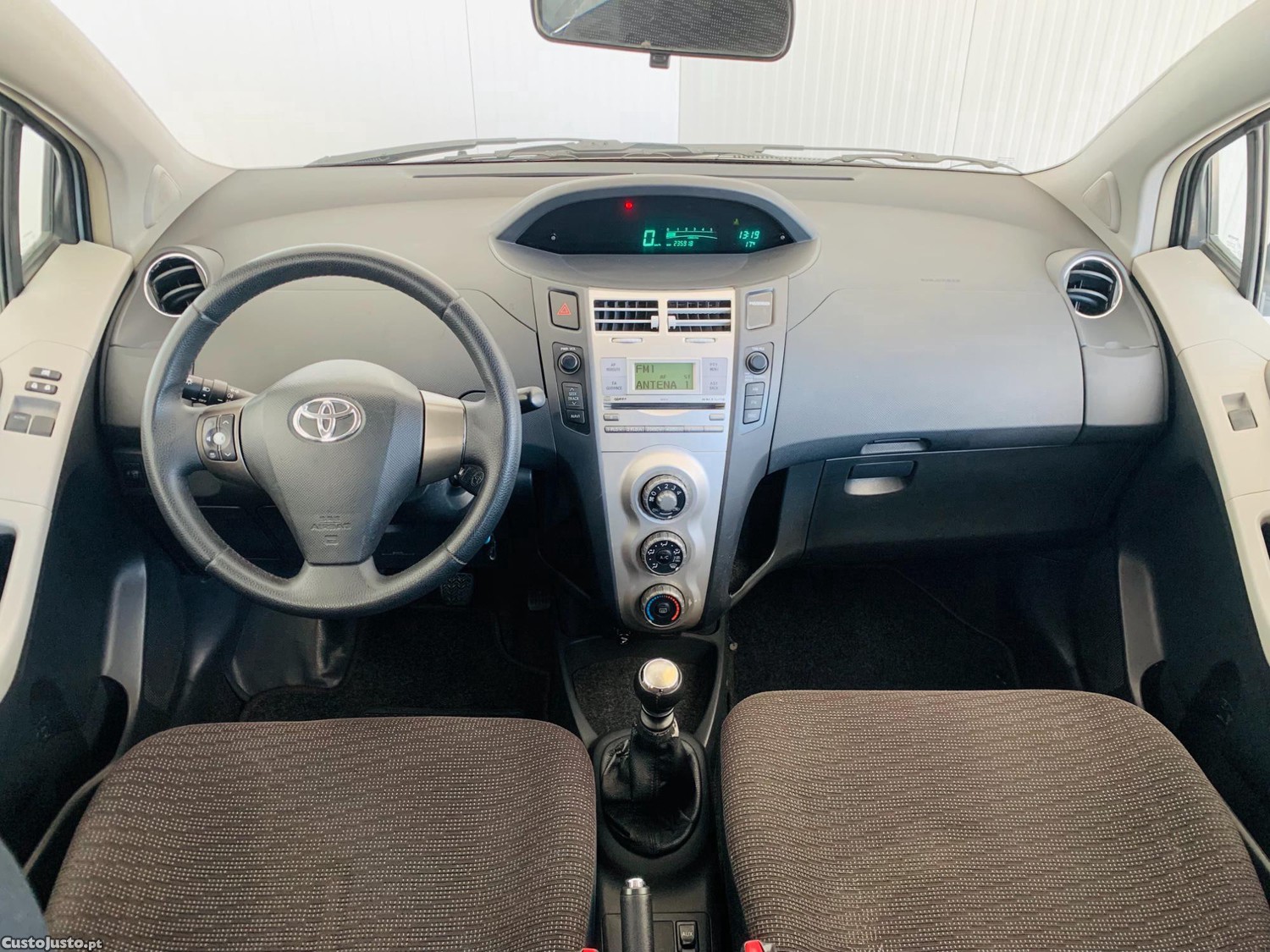 Toyota Yaris 1.4 D-4D - 09 — photo 5