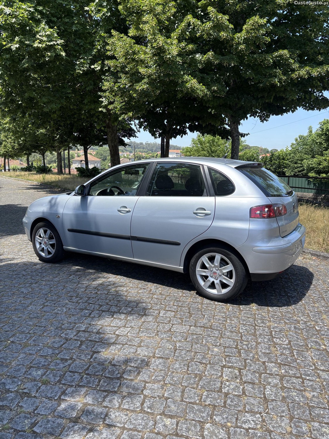 SEAT Ibiza 1.4 tdi — fotografia 8
