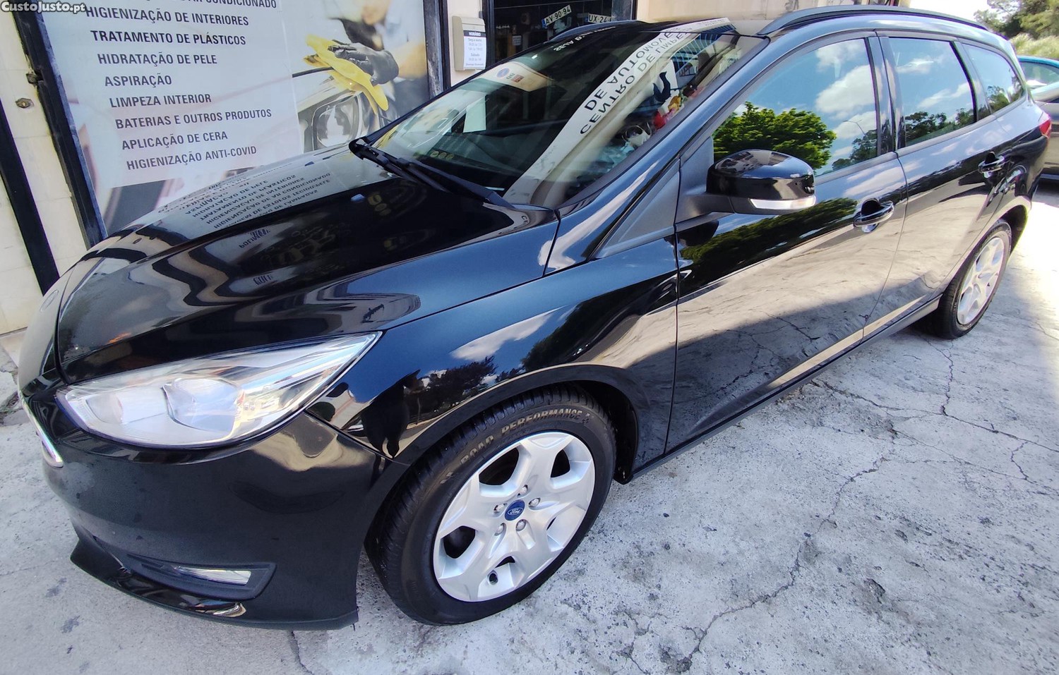 Ford Focus 1.0 gasolina — fotografia 7