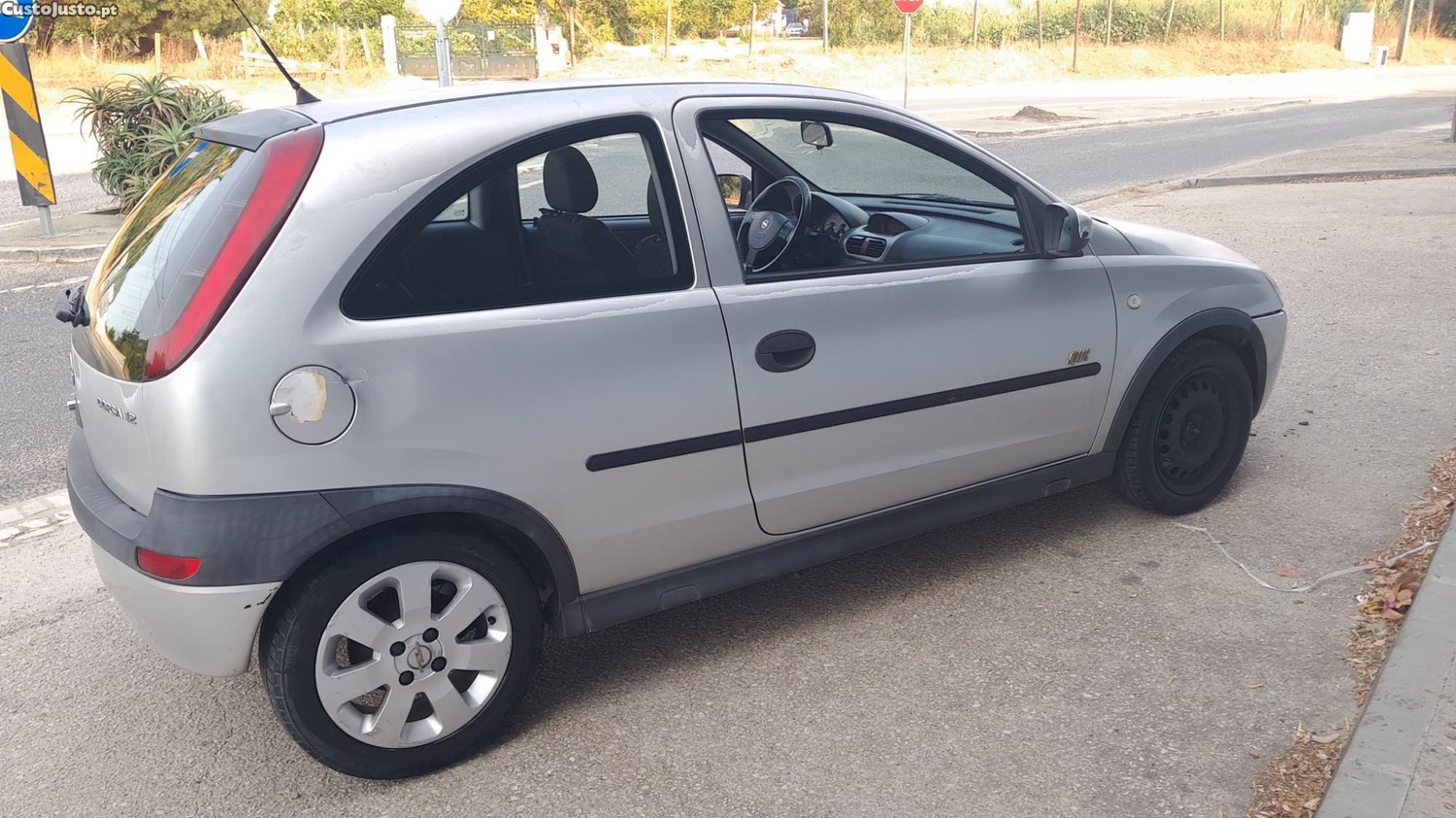 Opel Corsa 1.2 — fotografia 9