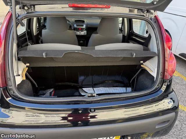 Peugeot 107 1.0 access — fotografia 8