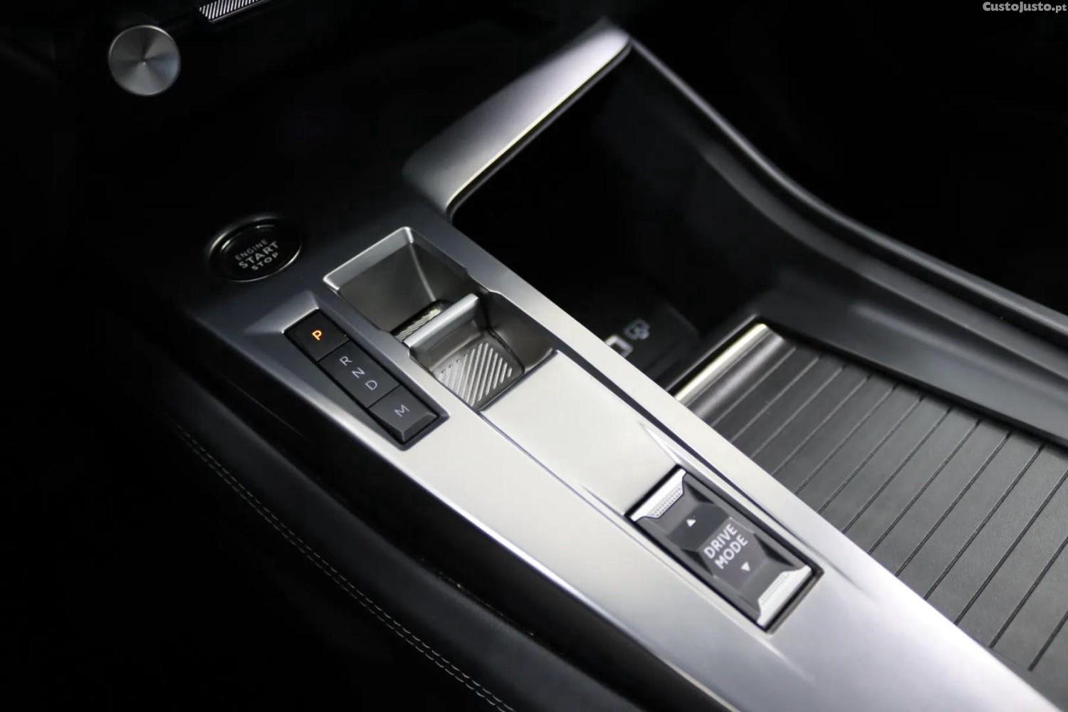 Peugeot 308 1.2 PureTech Allure Pack EAT8 — fotografia 4