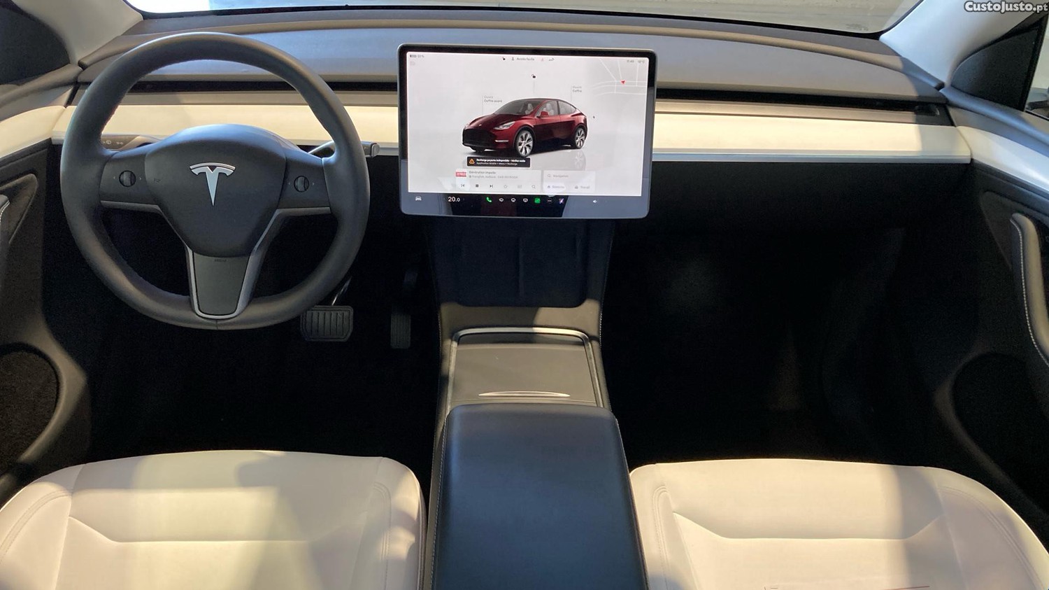 Tesla Model Y Long Range Dual Motor 514cv — fotografia 11