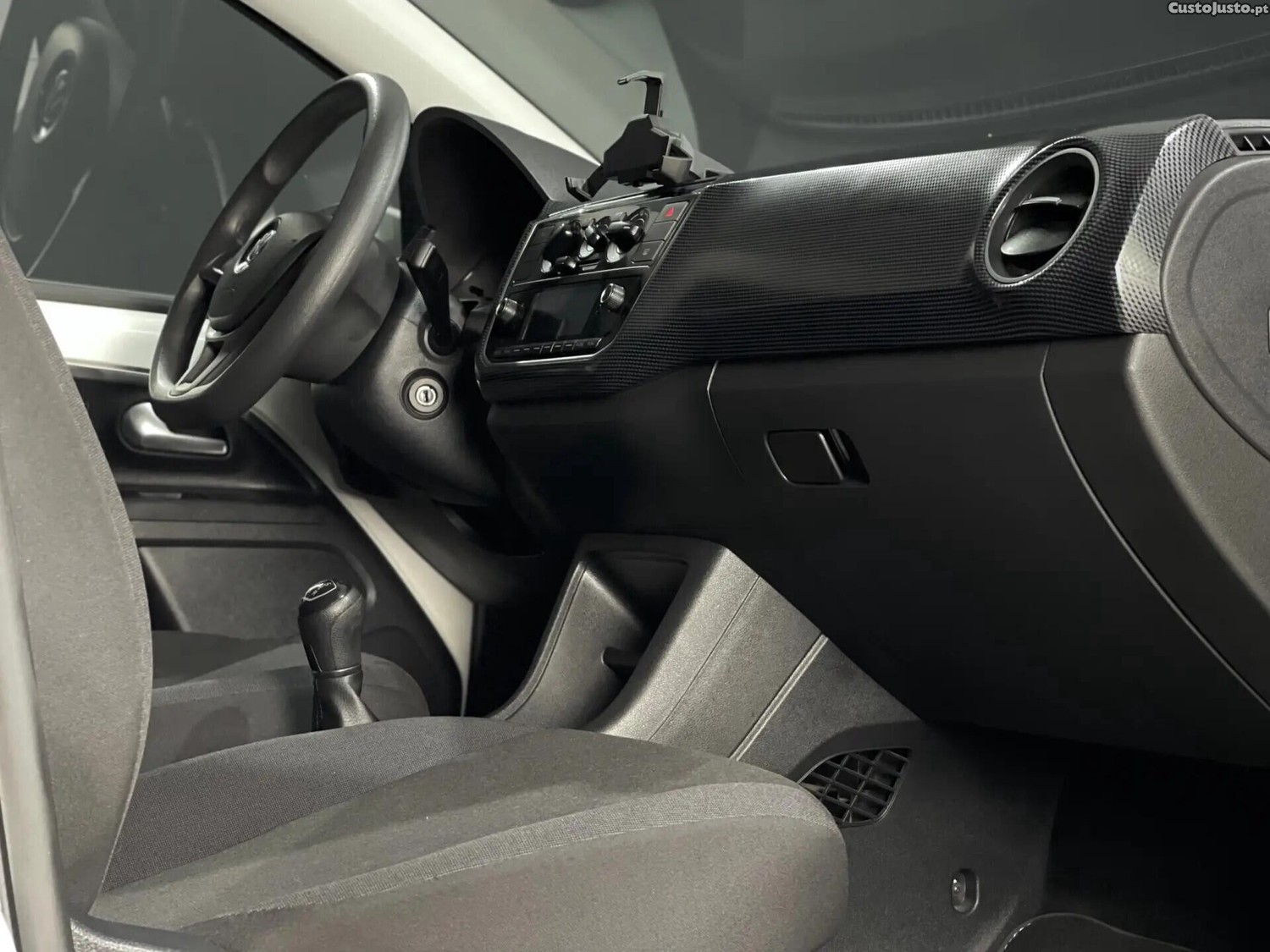Volkswagen Up! 1.0 BMT Move — fotografia 10