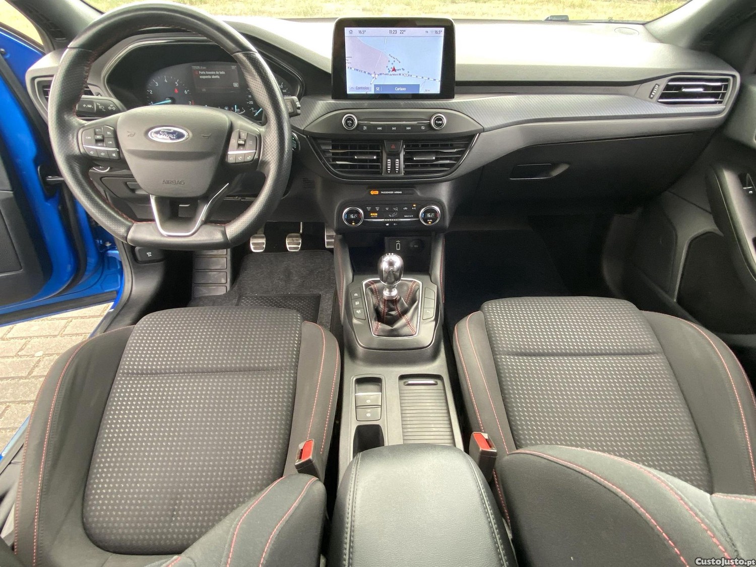 Ford Focus 1.0 EcoBoost ST-Line — fotografia 4