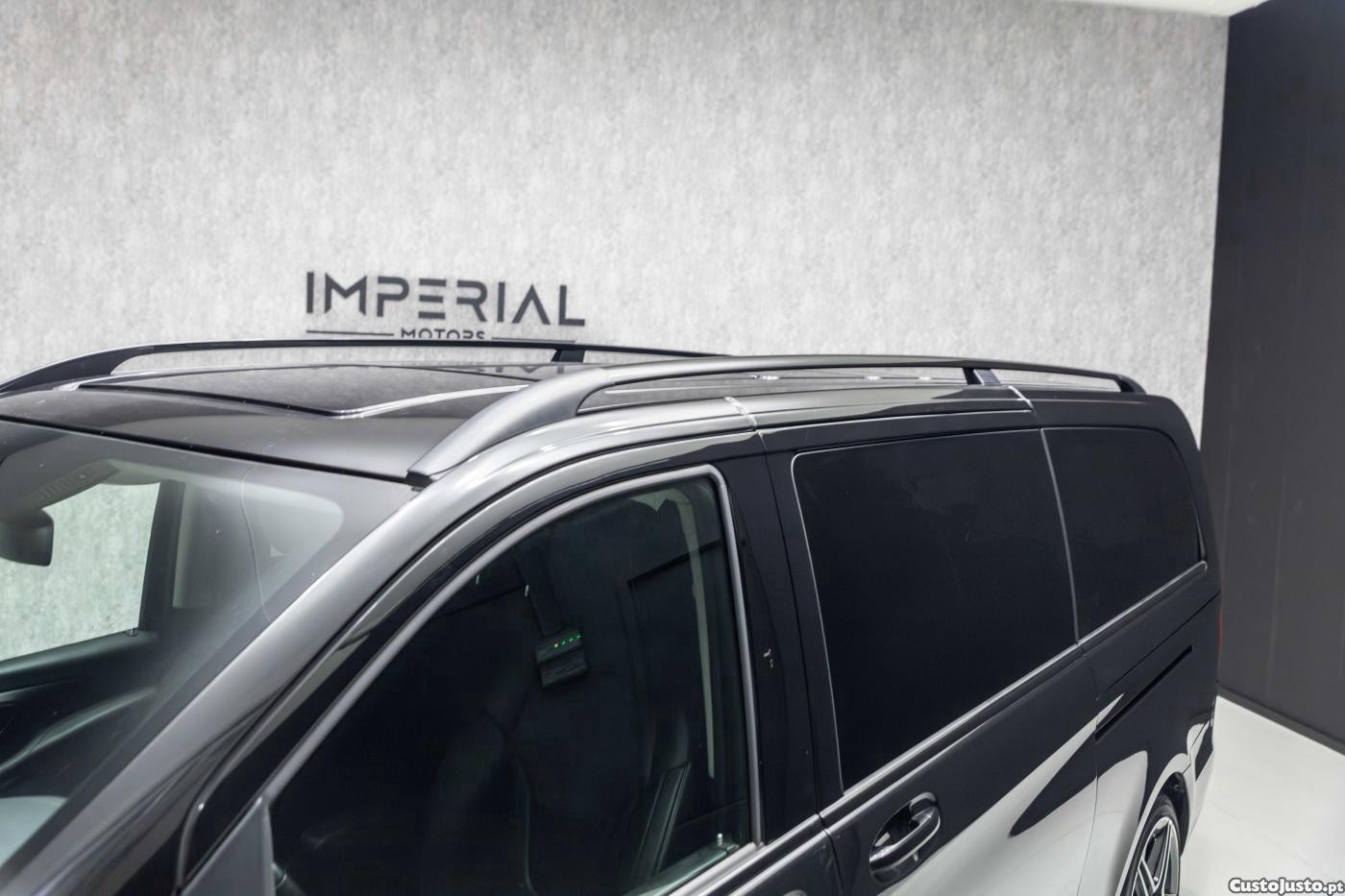 Mercedes-Benz V 300 D Longo AMG 8 Lugare — fotografia 13
