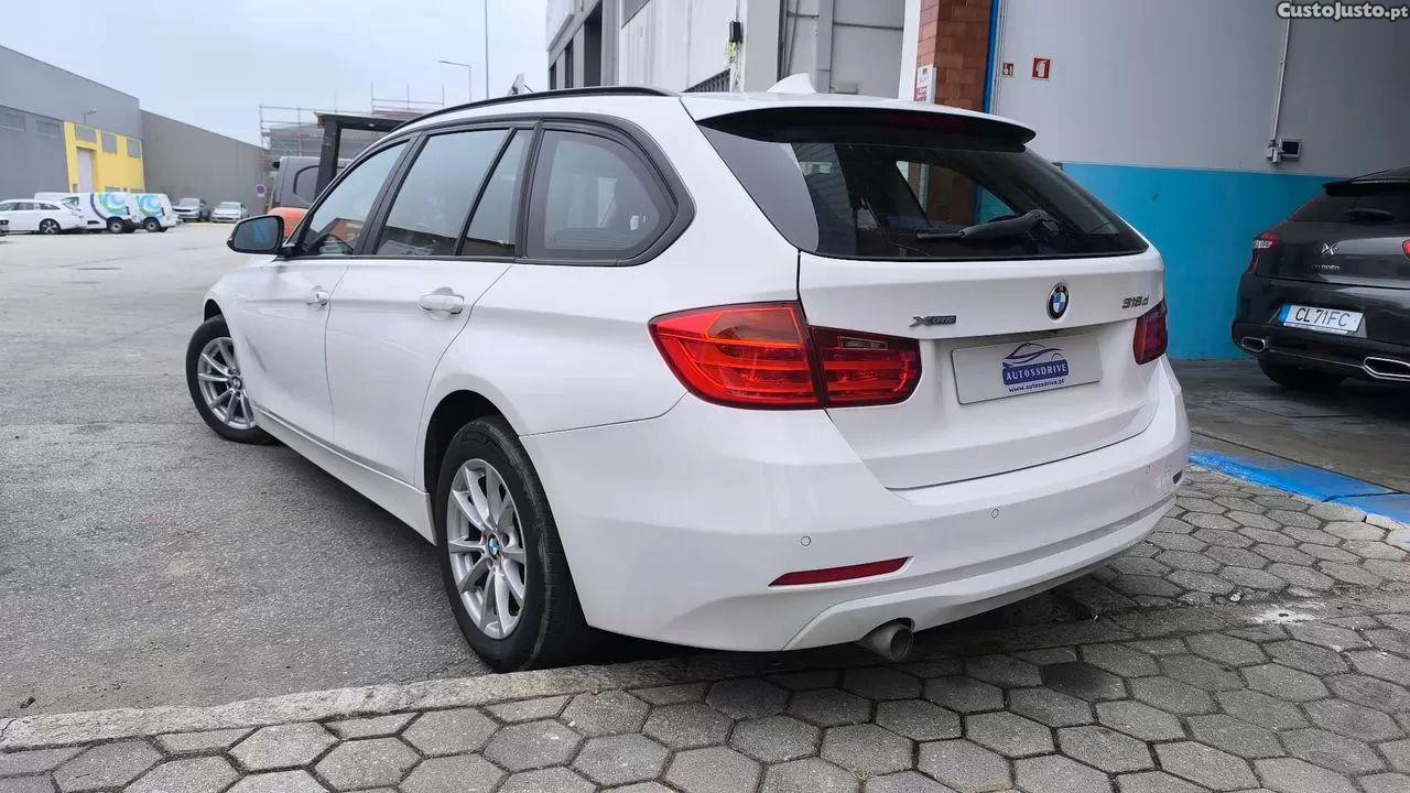 BMW 318 D xdrive line luxury — fotografia 10